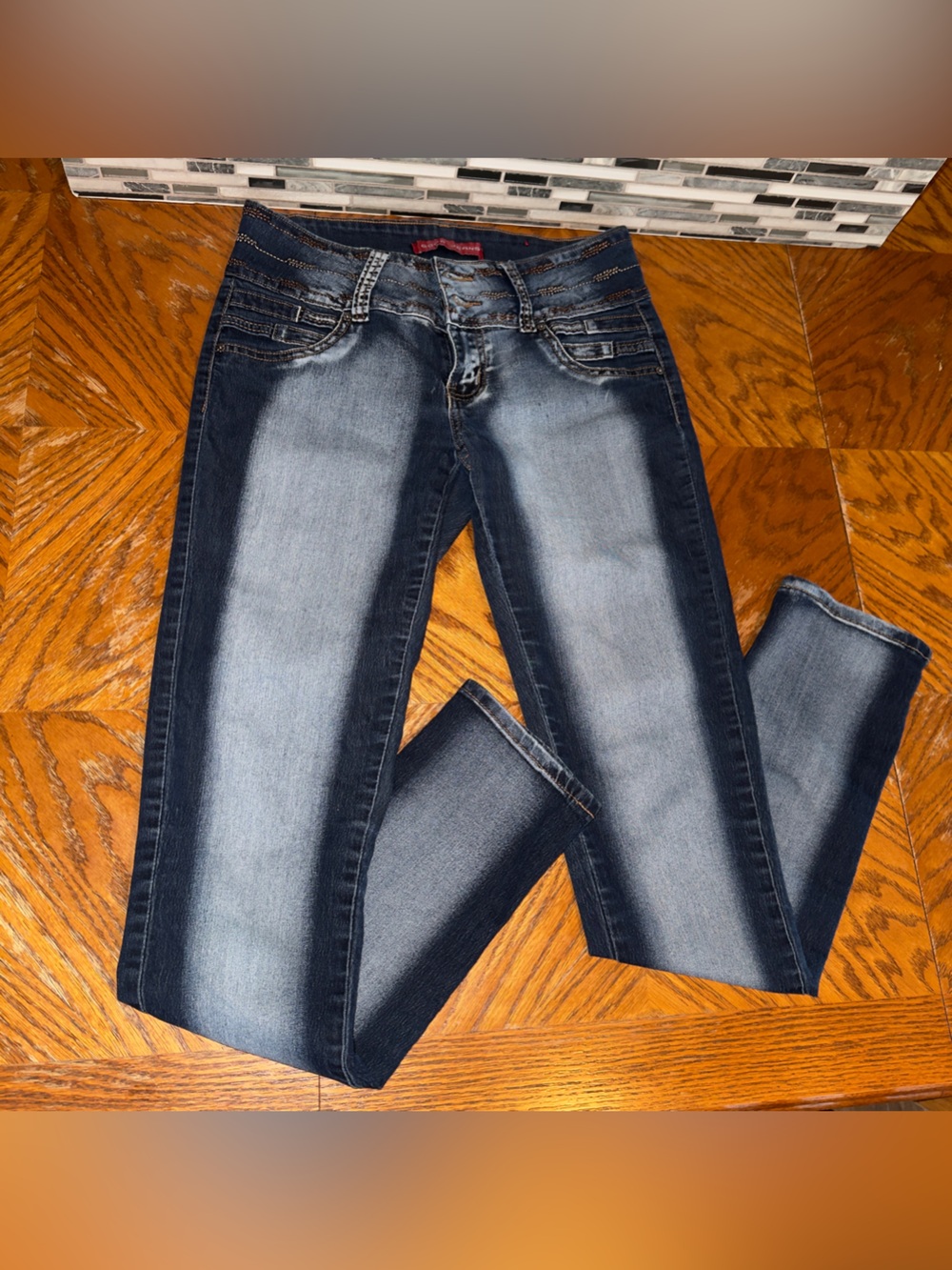 GOGO Jeans Double Button Sandwash Skinny Jeans Size 7 Flawed As-Is